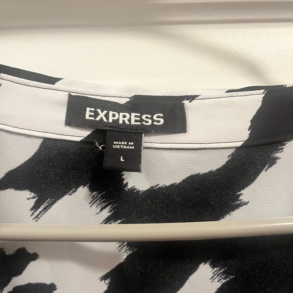 Express Wrap Mini Dress - Picture 3 of 3